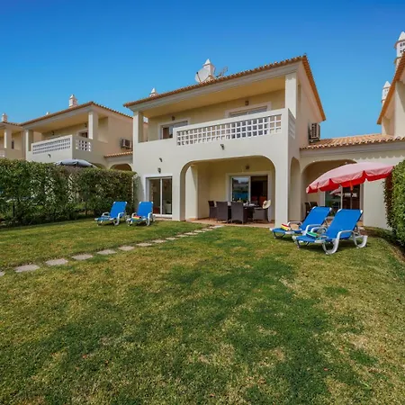 Tranquil Hideaway Olhos De Agua Semesterbostad