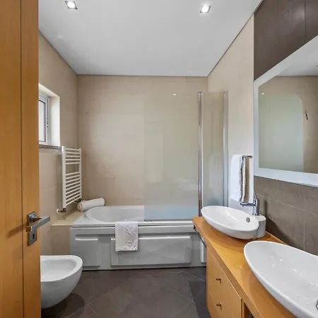 Tranquil Hideaway Olhos De Agua Vakantiehuis *