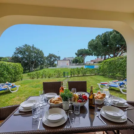 Tranquil Hideaway Olhos De Agua Vakantiehuis *