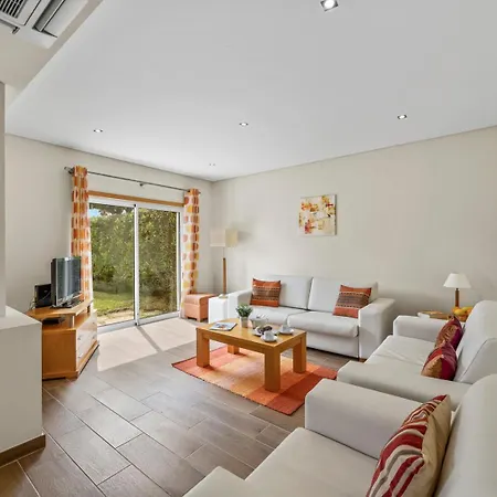 Holiday home Tranquil Hideaway Olhos De Agua